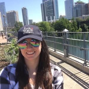 Meet your Posher, Alyssa